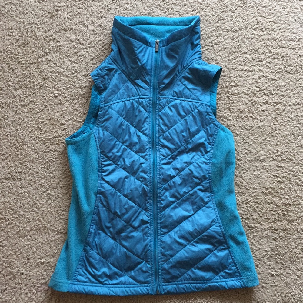 Columbia sleeveless vest